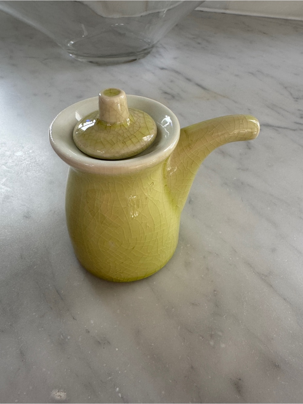 Set of 4: Crate & Barrel soy sauce mini pitcher with Lid